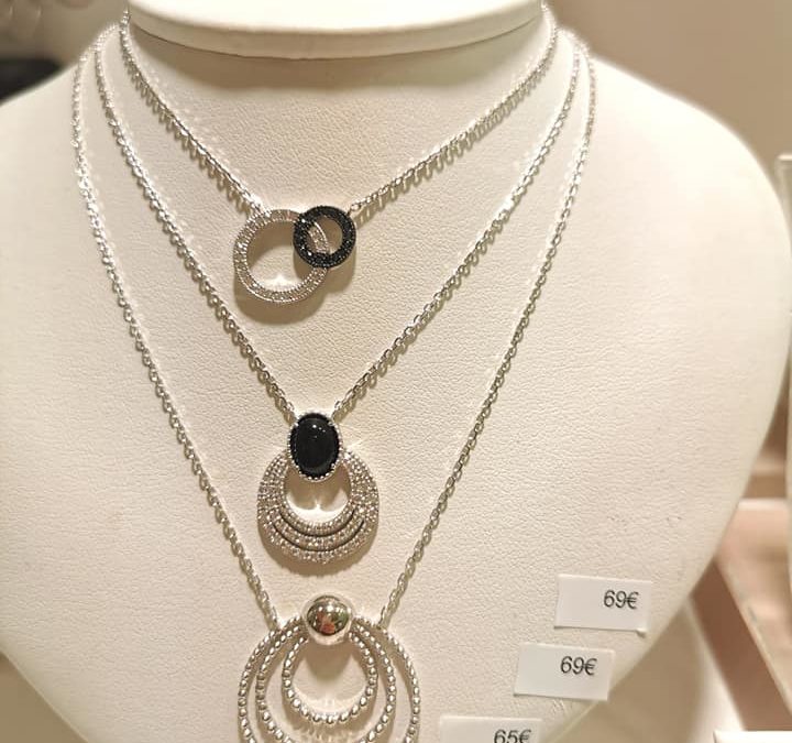 Bonjour à toutes et à tous 
 Voici la collection a…